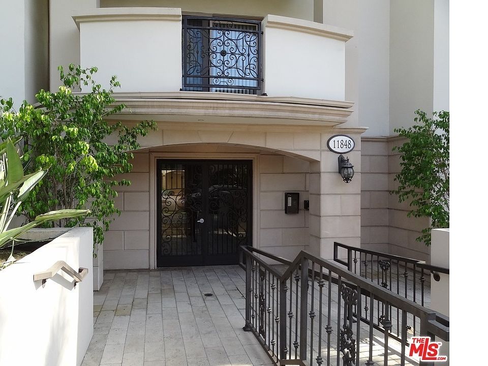 1st image of 11848 Kiowa Ave APT 204