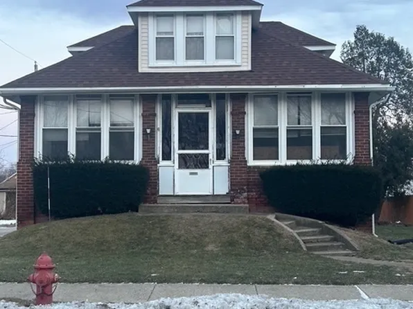 (undisclosed Address), North Chicago, IL 60064