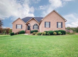 102 London Downs Dr, Forest, VA 24551