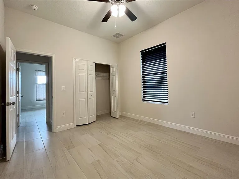 6400 Nevis Ct — Photo 18