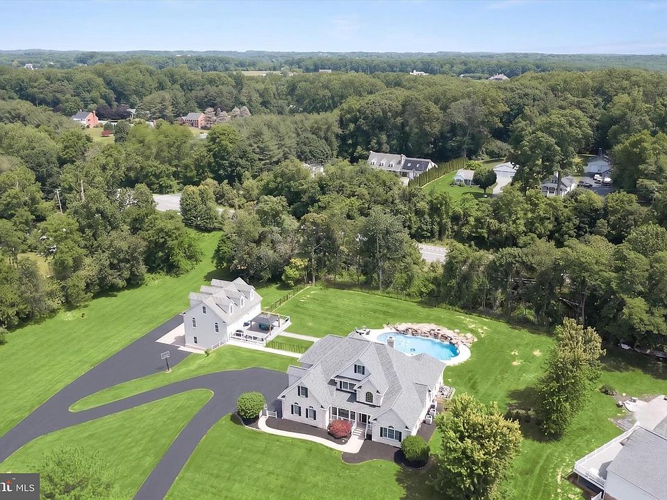 1st image of 3003 Sheffield Ct