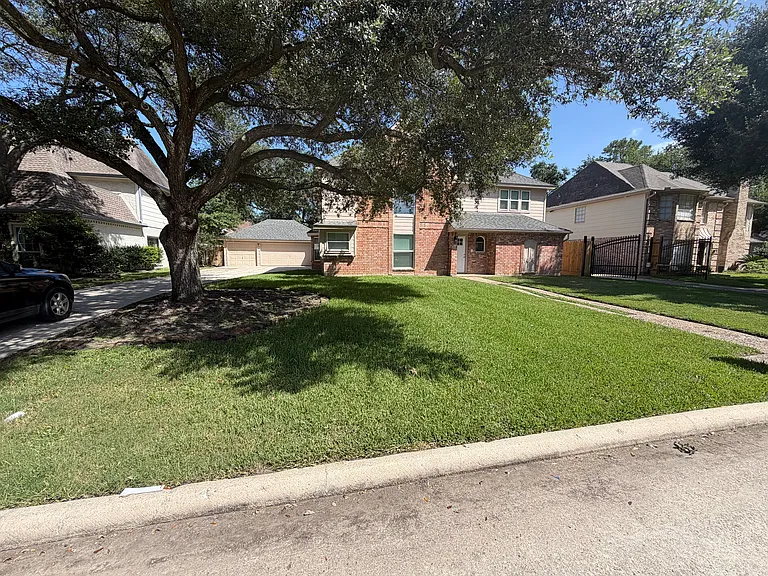 3434 Aspen Bend Dr — Photo 2