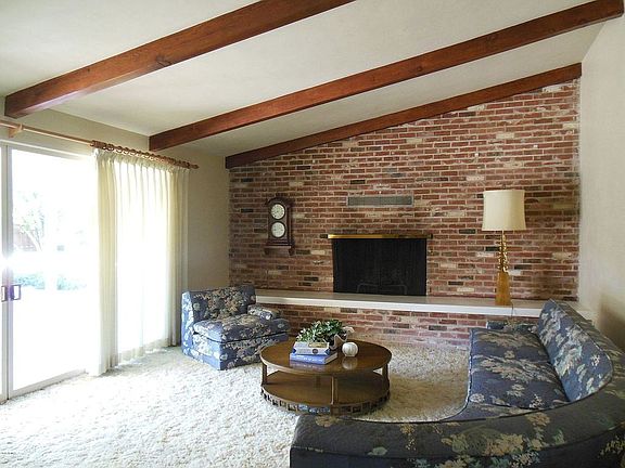 3rd image of 1105 N Gilbert Ave