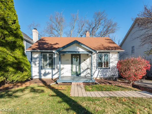 1028 67th St, Downers Grove, IL 60516