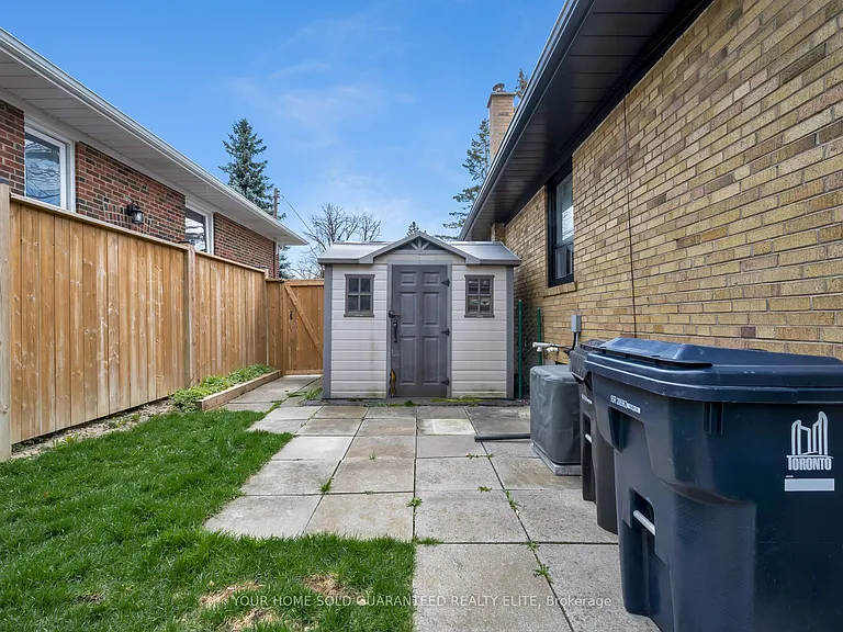 22 N Heights Rd — Photo 13