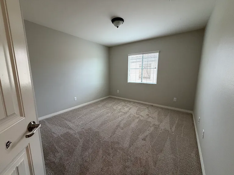 13258 Chatham Dr — Photo 22
