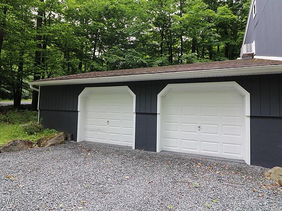 2nd image of 5 Dogwood Pl
