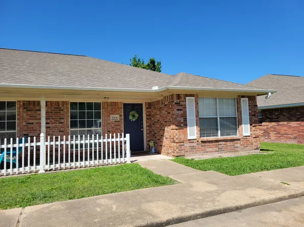 1704 Rock Hollow Loop, Bryan, TX 77807