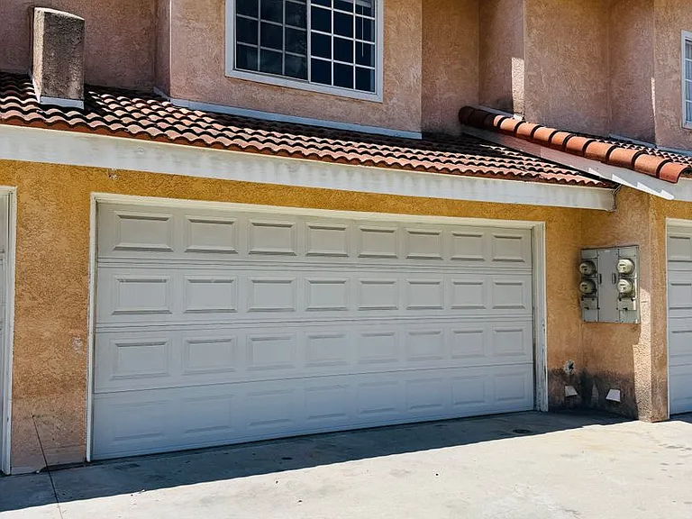 302 - 10331 Downey Avenue — Photo 16