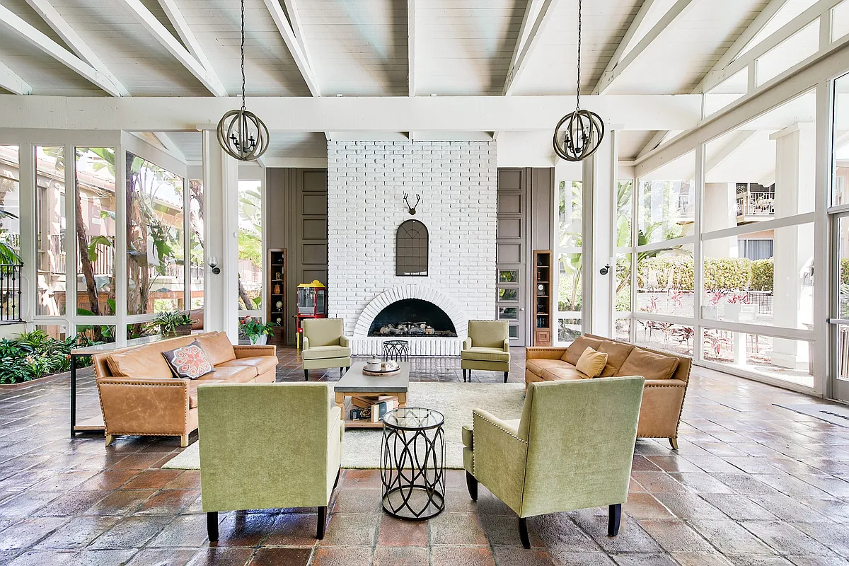 Building Photo - Mediterranean Village Costa Mesa