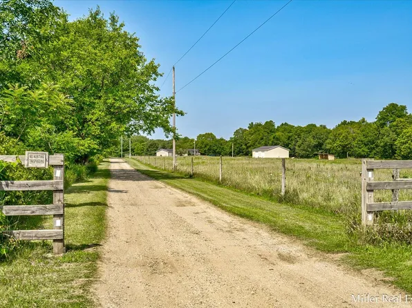 2460 McKeown Rd, Hastings, MI 49058