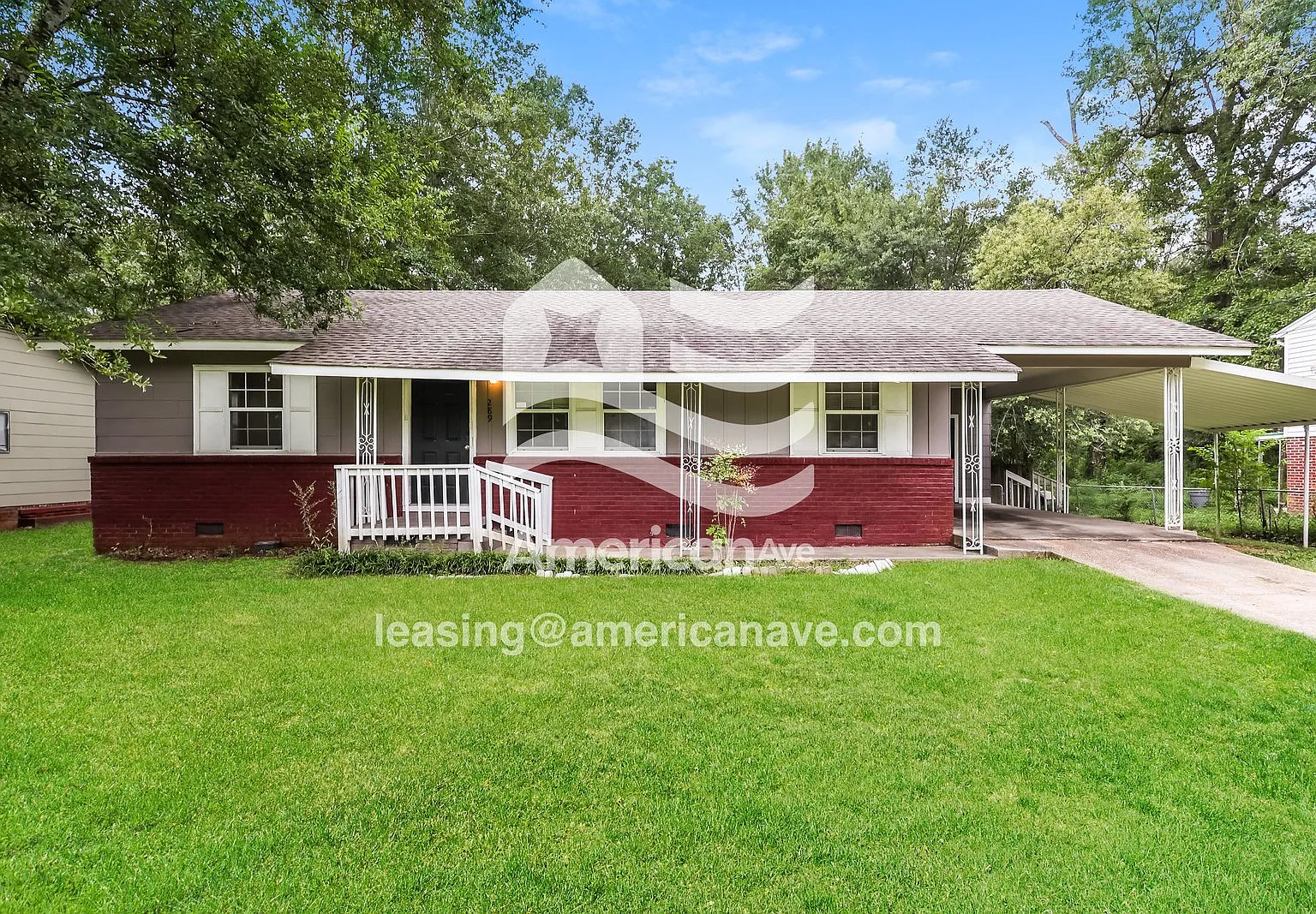 3 bed, 1.0 bath, 1372 sqft, $920 — Photo 1