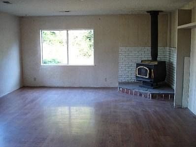 2nd image of 3210 Lake Earl Dr