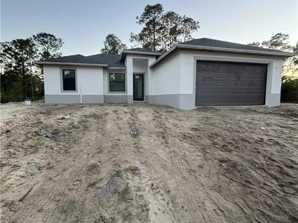 3900 E 10th St, Lehigh Acres, FL 33972