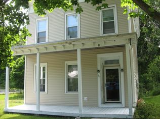51 State St, Valley Falls, NY 12185