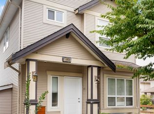 14850 57th Ave, Surrey, BC V3S 8W3