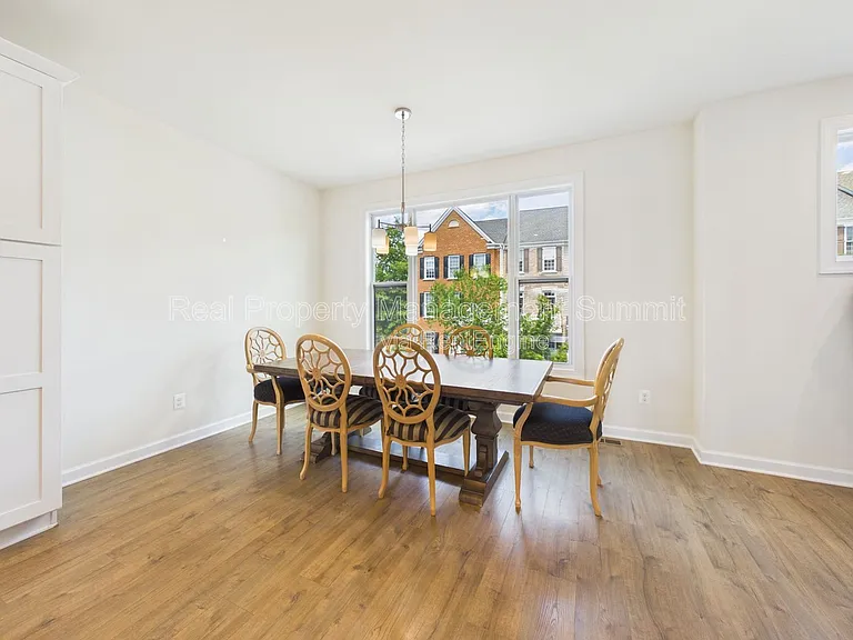 1241 Old Trail Dr — Photo 15