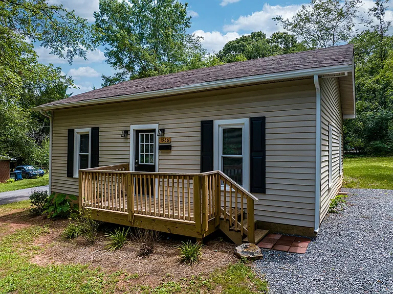1586 3rd Street Dr NE — Photo 1