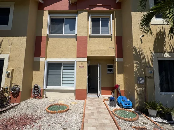 5287 NW 190th Ln, Miami Gardens, FL 33055