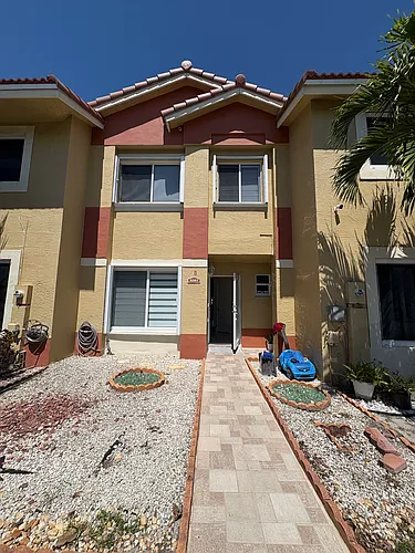 5287 NW 190th Ln Photo 1