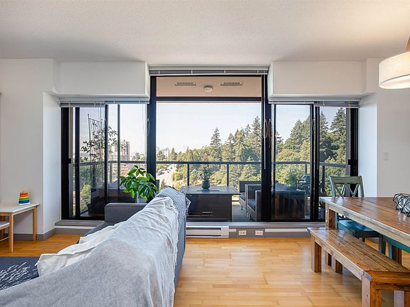 3rd image of 11 E Royal Ave #1402