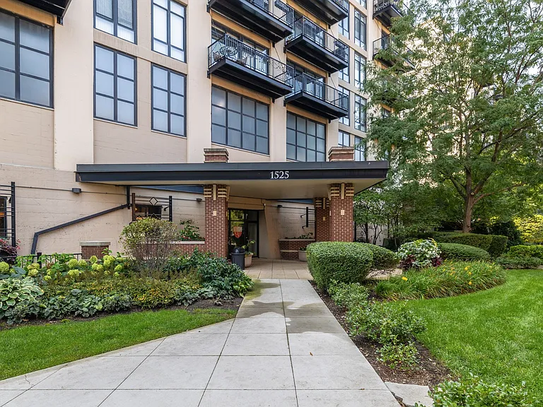 1524 S Sangamon St #709 — Photo 42