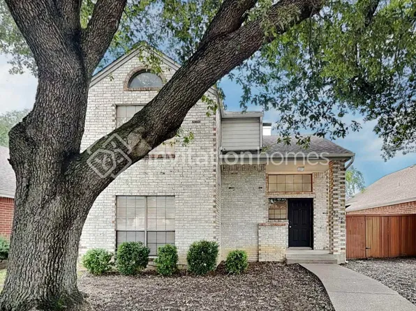 2036 Pheasant Dr, Lewisville, TX 75077