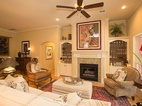 High ceilings and crown mouldings