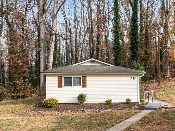 29 Kimbell Ct, Greenville, SC 29617