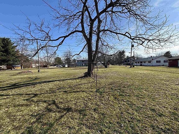 5th image of 308-310 West Madison Street