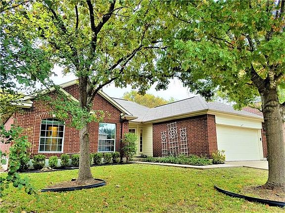 2nd image of 2416 Emmett Pkwy