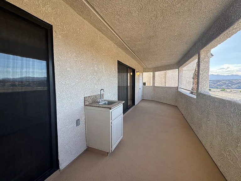 2022 Merrill Ln #6D — Photo 44