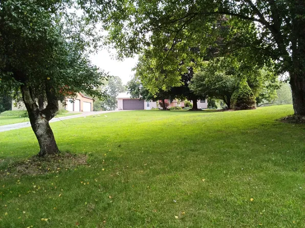 8601 Cochran Rd, Horton, MI 49246