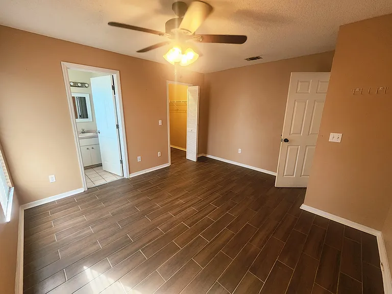 2481 India Blvd — Photo 8