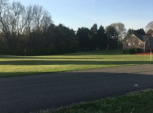 123 Overton Ln, Powell, TN 37849