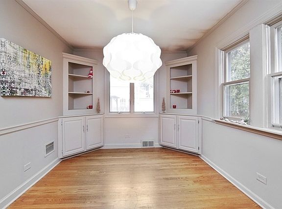 4th image of 1117 Princeton Ave