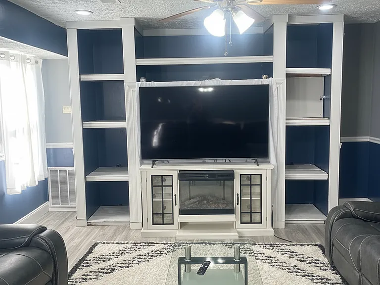 449 Bramlett Way #B — Photo 2
