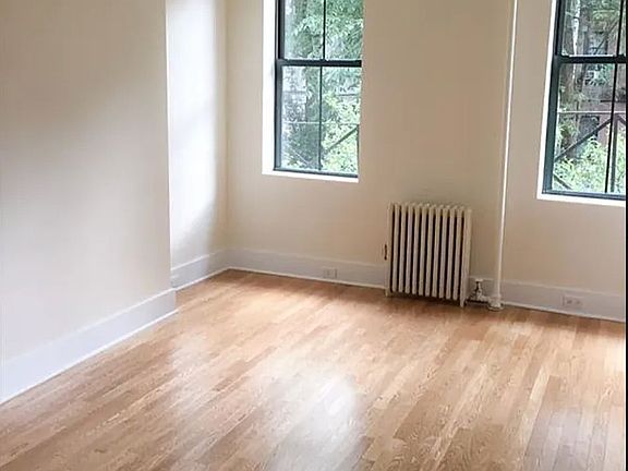 3rd image of 522 E 6th St APT Gfw