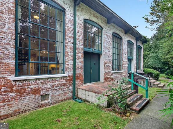 10 James St Unit 2C, Hampton, GA 30228