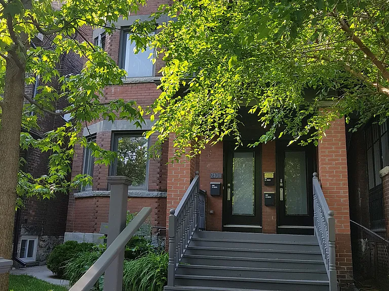 210 Pearson Ave #MAIN — Photo 1