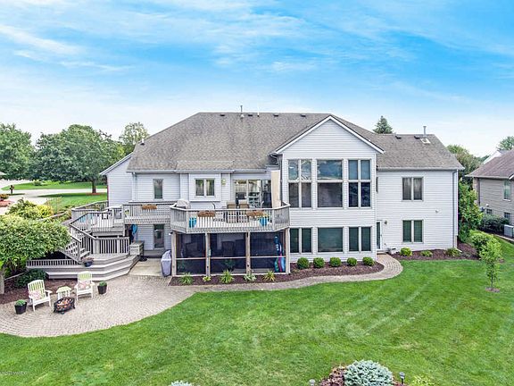 3rd image of 7691 Hidden Lake Dr
