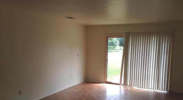1st image of 674 SW Belmont Cir