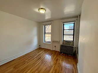 49 Essex Street, #9A