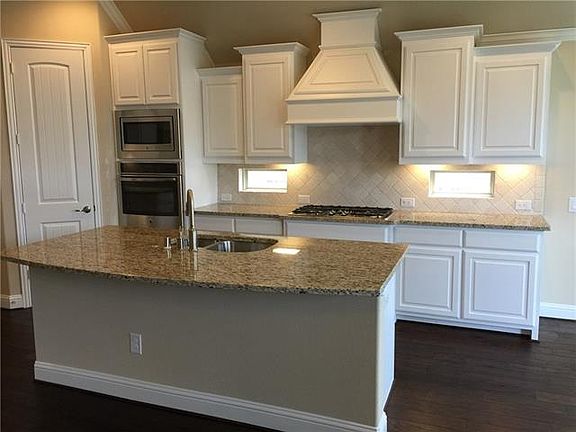 5th image of 332 Wyndale Dr