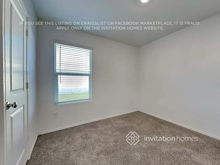 10527 Sewell Cir — Photo 12