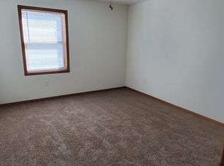 25 S 7th Ave #F, Winneconne, WI 54986