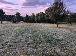 314 W Hester Rd, Cottontown, TN 37048