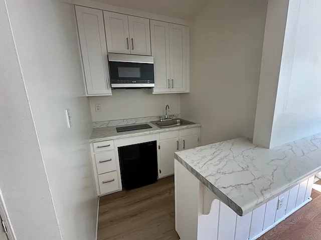 4754 Oakwood Ave #11 — Photo 9