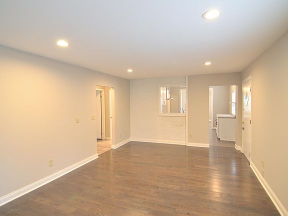 3rd image of 110 Morris Rd