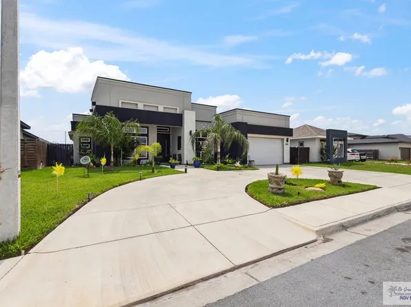 5446 Barbwire Ln, Brownsville, TX 78526